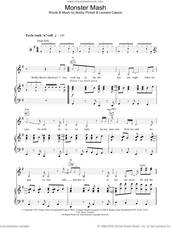 Cover icon of Monster Mash sheet music for voice, piano or guitar by Bobby Pickett and Leonard Capizzi, intermediate skill level