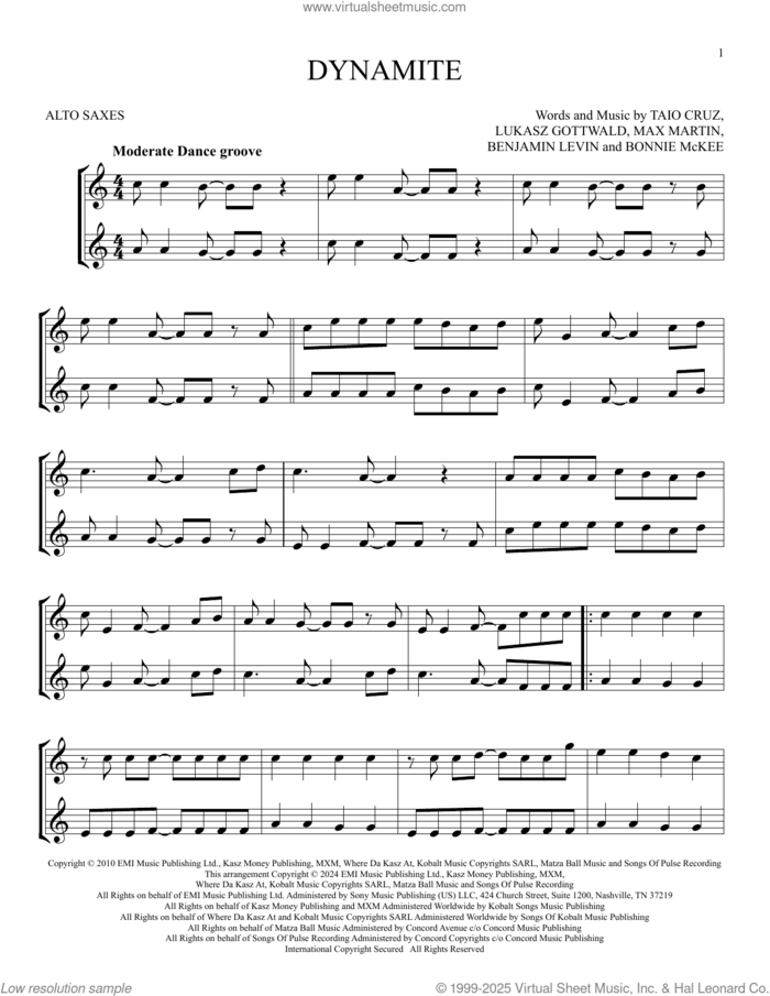 Dynamite sheet music for two alto saxophones (duets) by Taio Cruz, Benjamin Levin, Bonnie McKee, Lukasz Gottwald and Max Martin, intermediate skill level