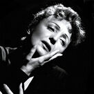 Cover icon of Non, Je Ne Regrette Rien sheet music for voice, piano or guitar by Edith Piaf, intermediate skill level